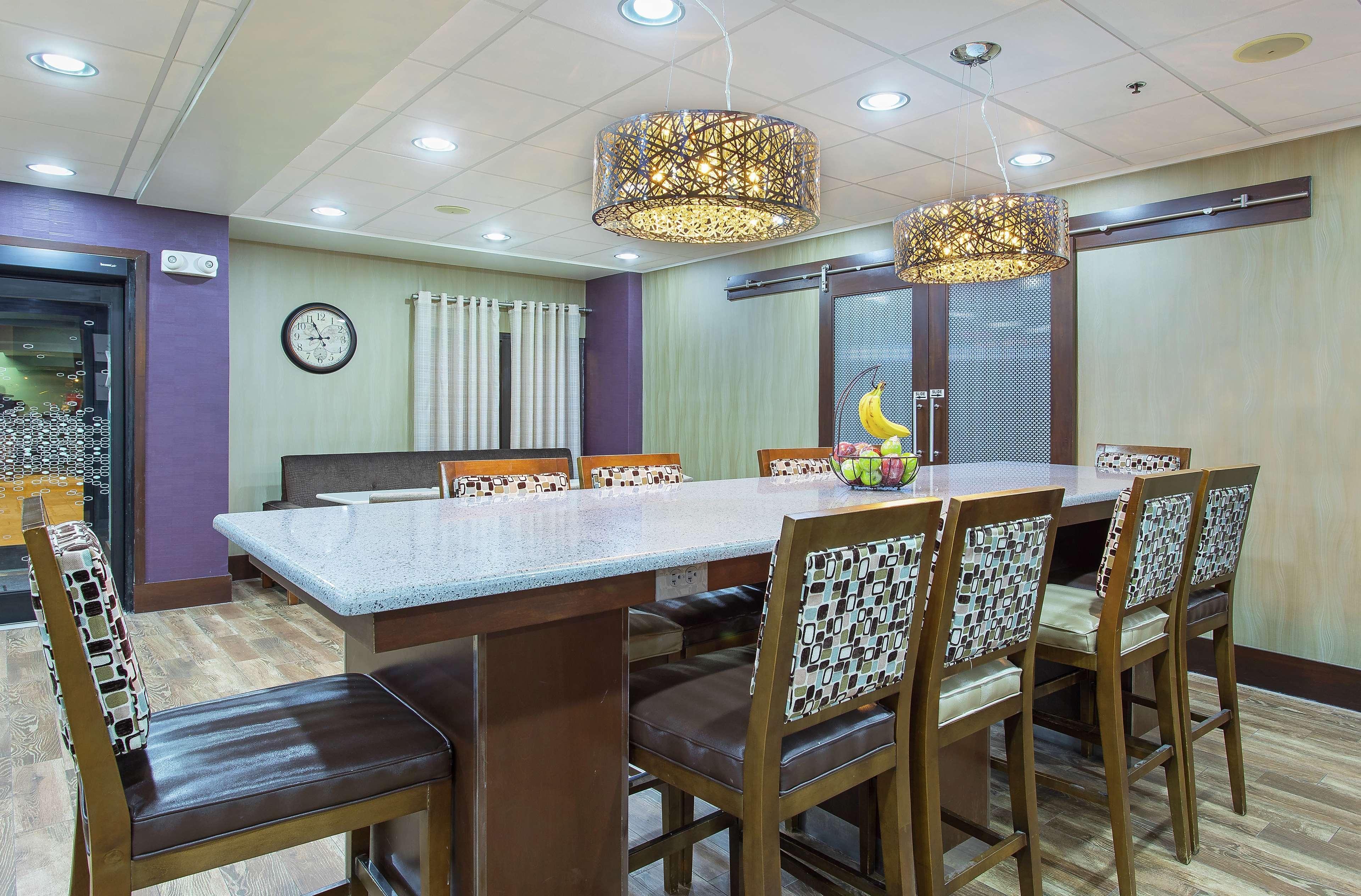 Hampton Inn Cullman Extérieur photo