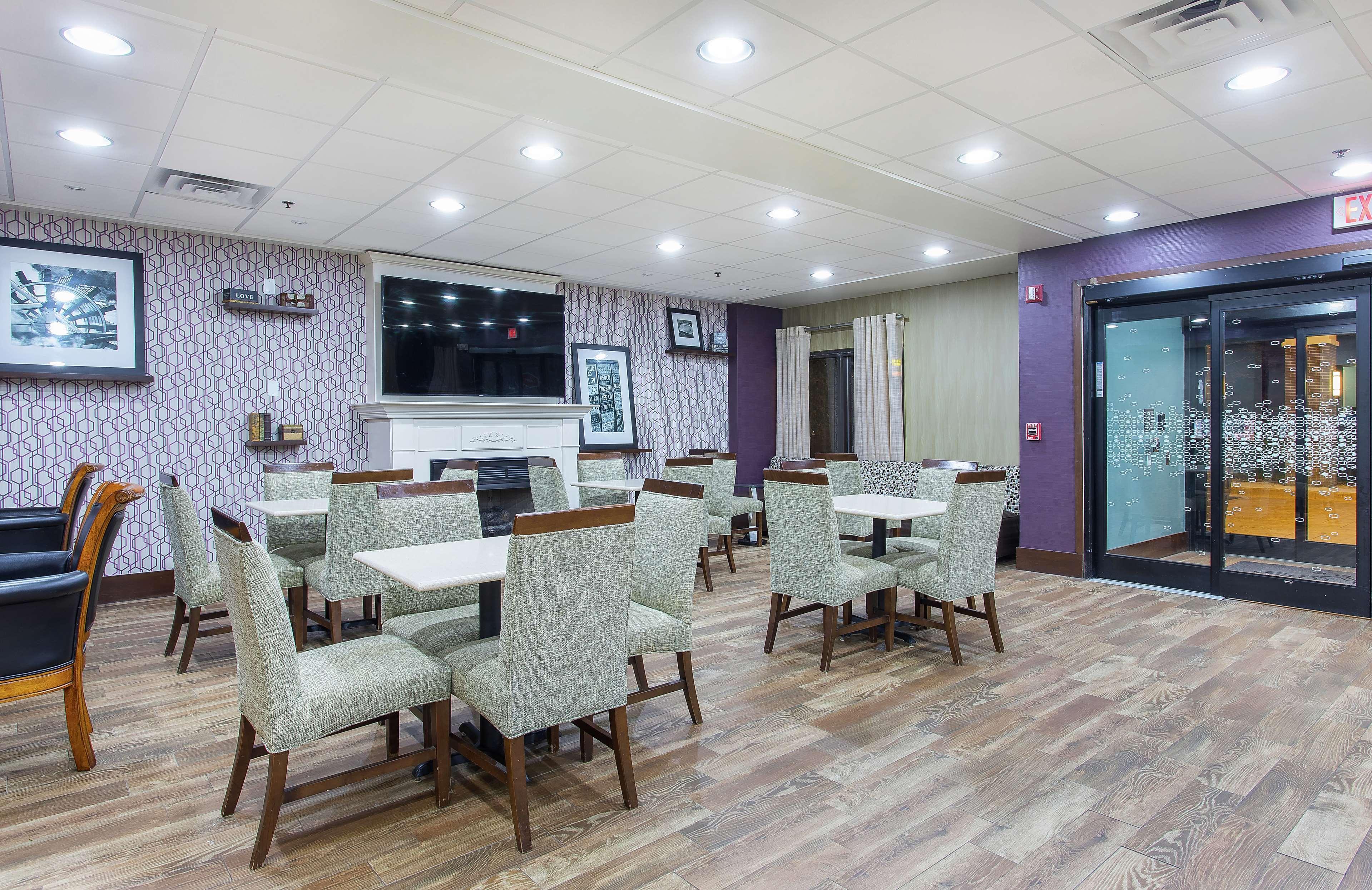 Hampton Inn Cullman Extérieur photo