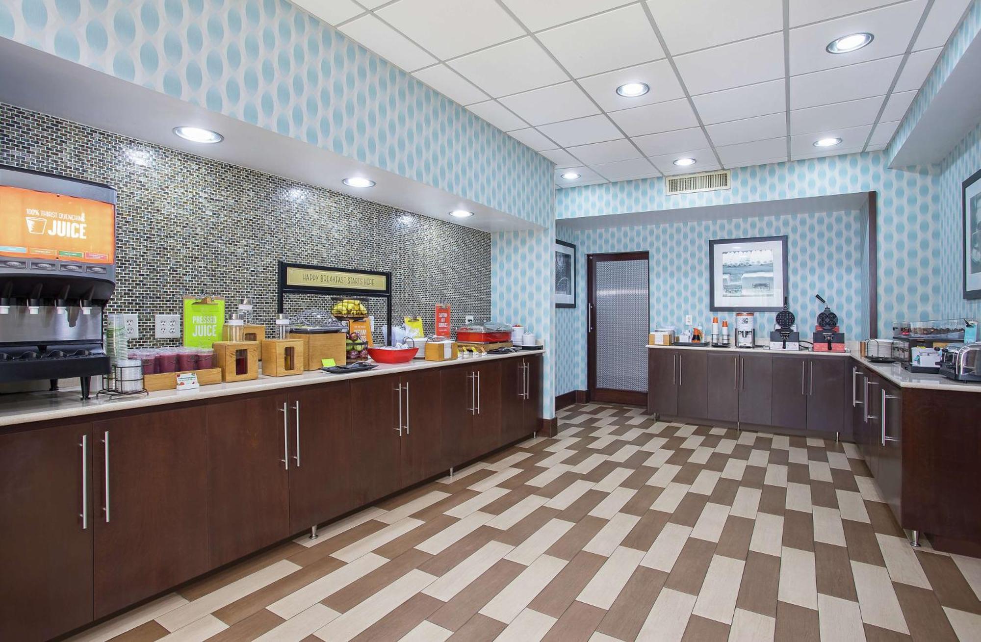 Hampton Inn Cullman Extérieur photo